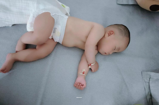 代怀选性别包生男孩四个月宝宝12斤